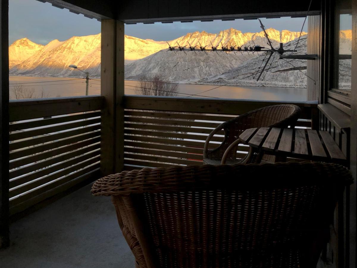 Segla Guesthouse - With View Of Fjord Fjordgard Extérieur photo