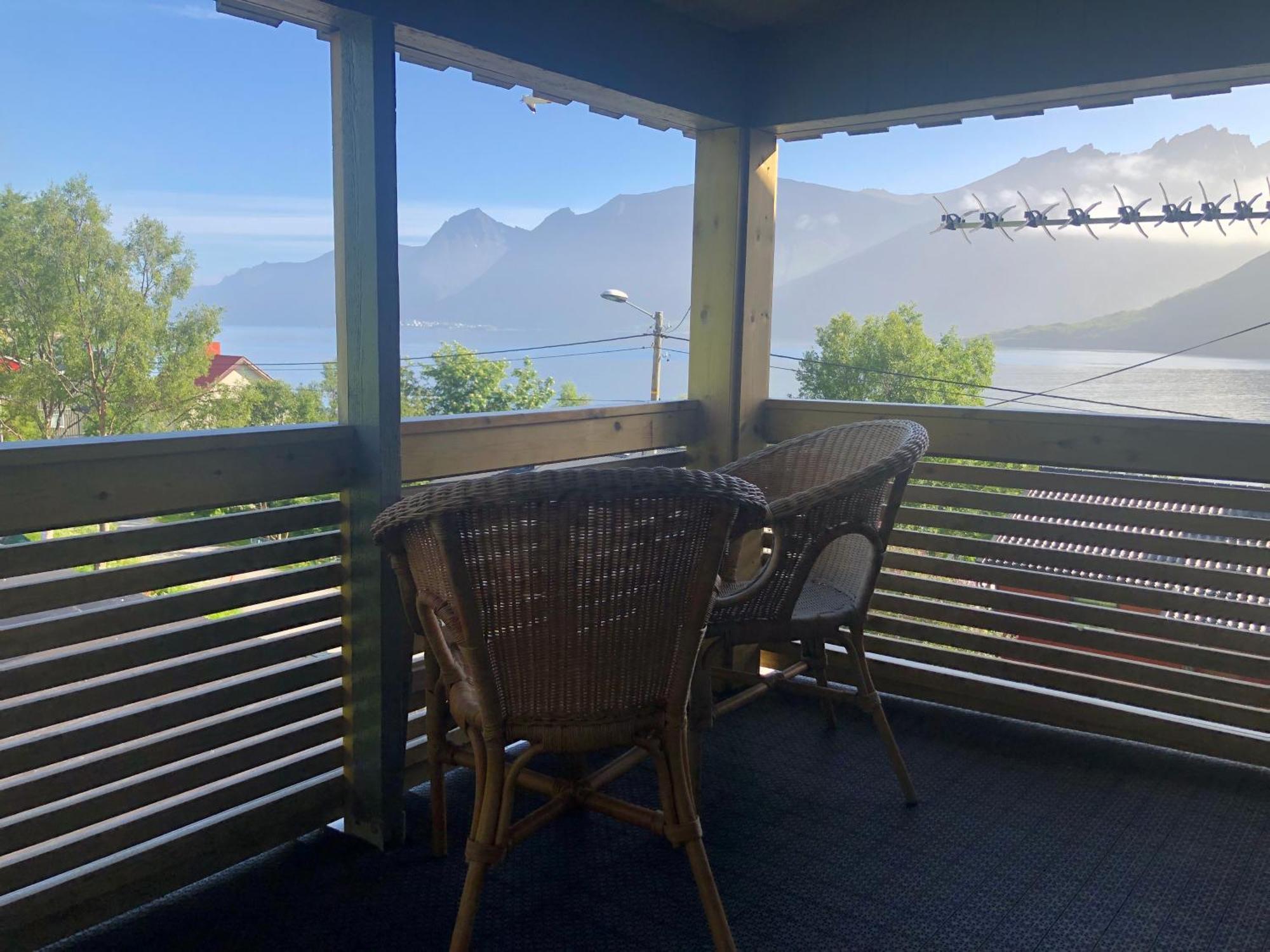 Segla Guesthouse - With View Of Fjord Fjordgard Extérieur photo
